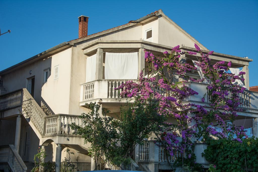 Apartment Klara Biograd Na Moru Exterior photo