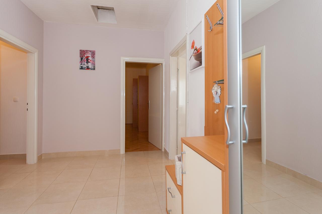 Apartment Klara Biograd Na Moru Exterior photo