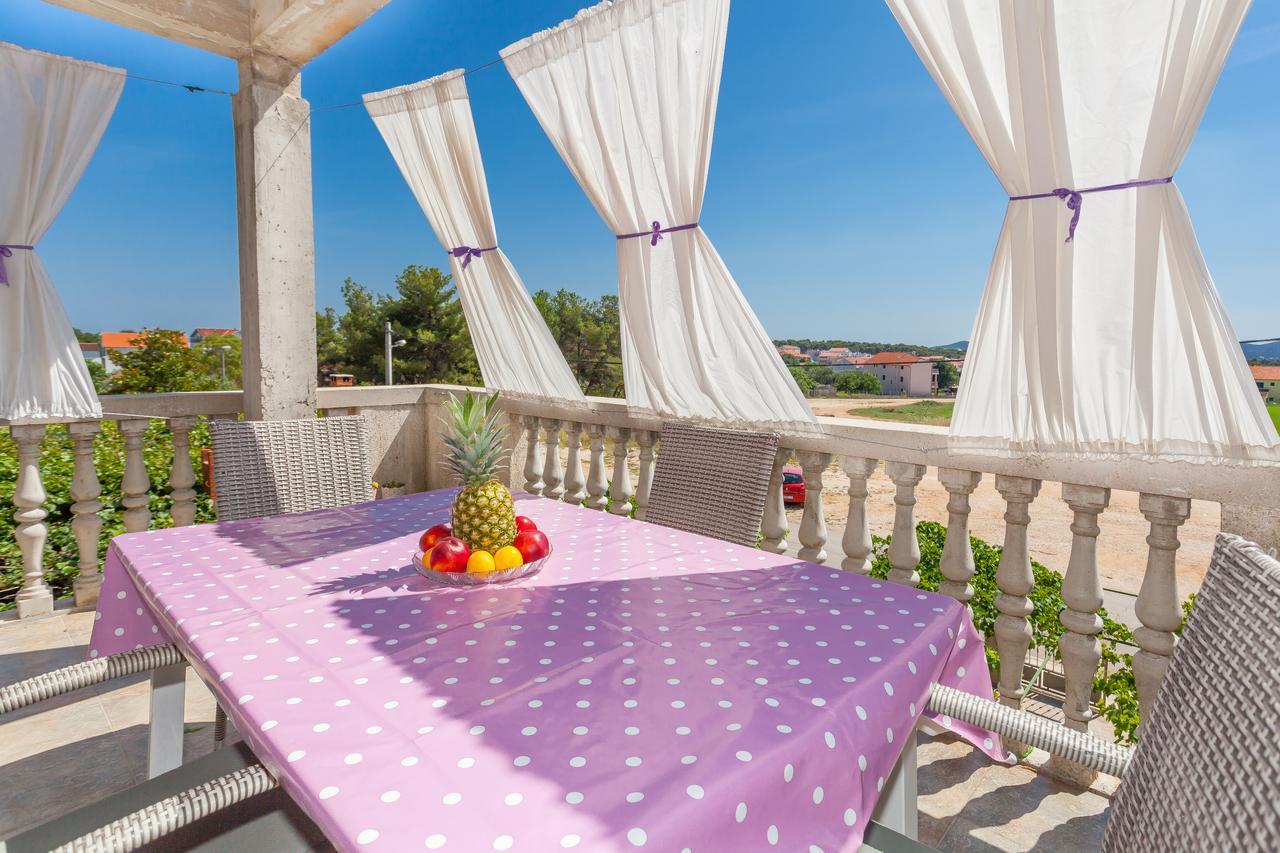 Apartment Klara Biograd Na Moru Exterior photo